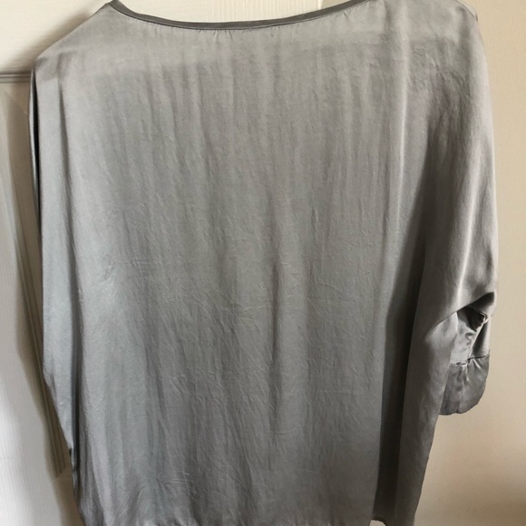 Joie gray 100% silk top. XS. - Picture 4 of 5